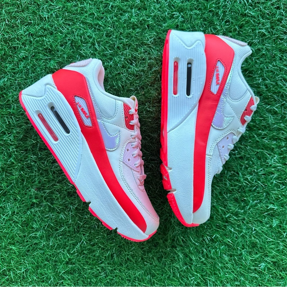 Nike Air Max 90 Lv8 Siren Red Platforms - Picture 6 of 9